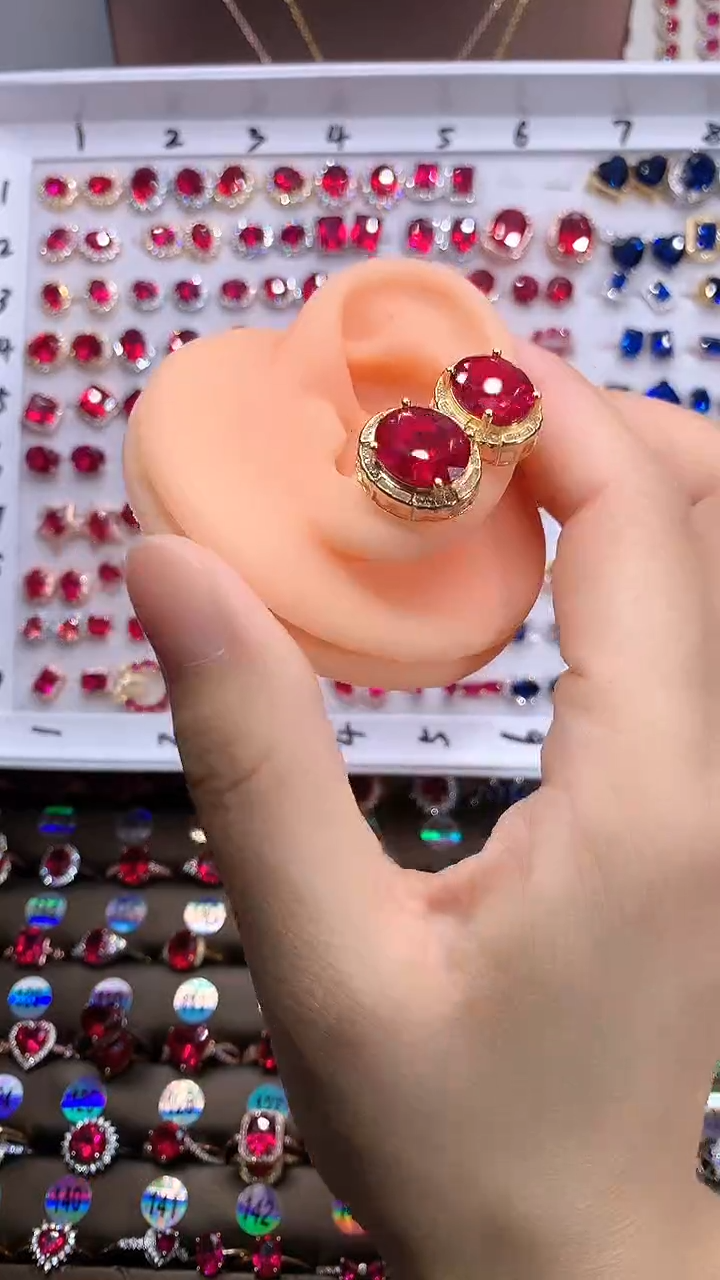 【闪购商品】红宝石耳饰银S925镶嵌金色10.12