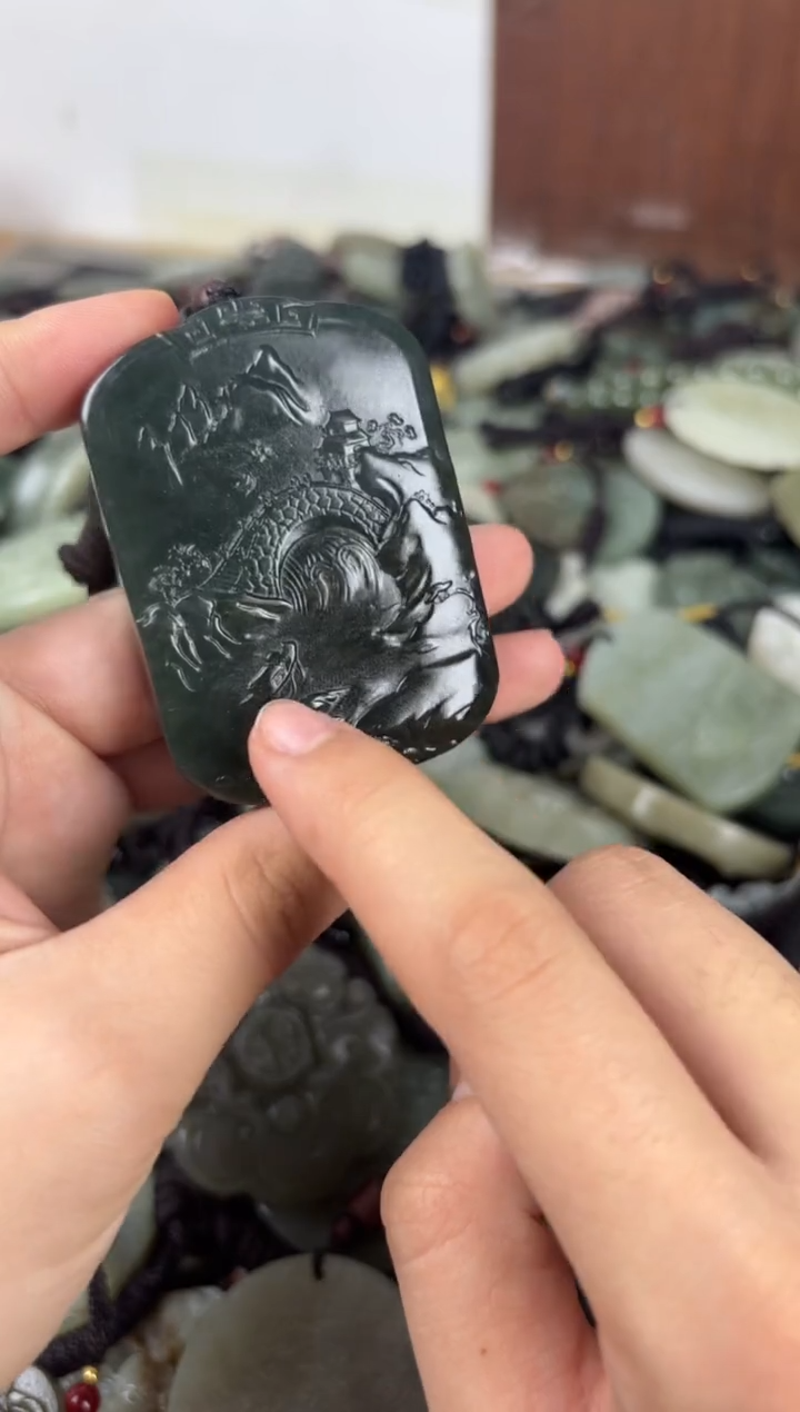 【闪购商品】和田玉颈饰未镶嵌1