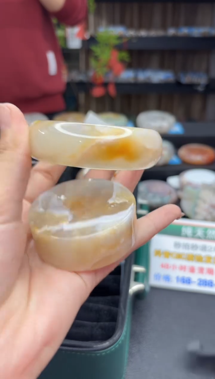 【闪购商品】石英质玉手镯未镶嵌691（59圈赠送镯心）