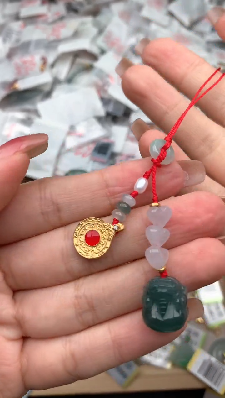 未镶嵌挂件翡翠1