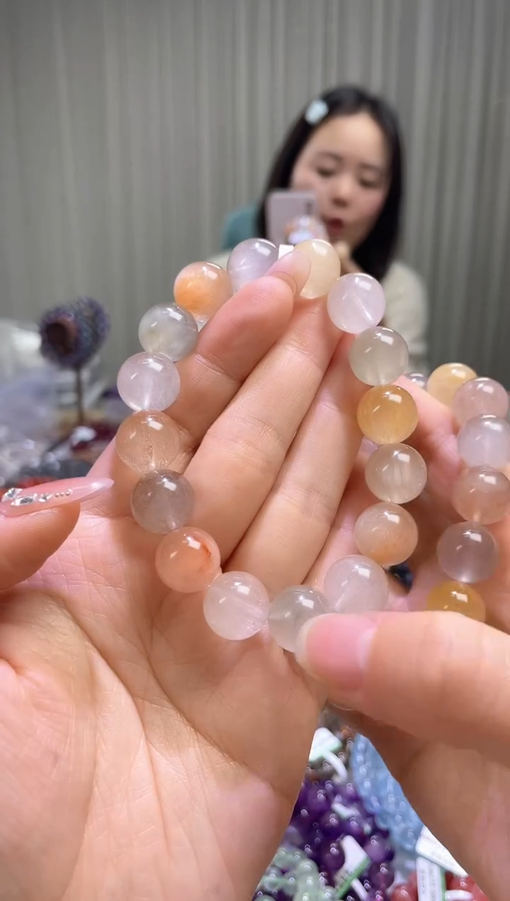 【闪购商品】水晶手串未镶嵌彩兔毛13+