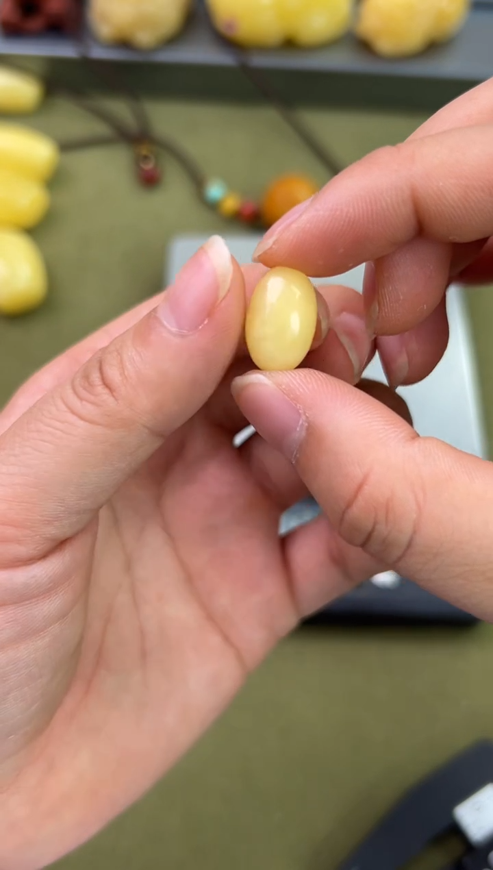 裸石琥珀未镶嵌琥珀蜜蜡吊坠