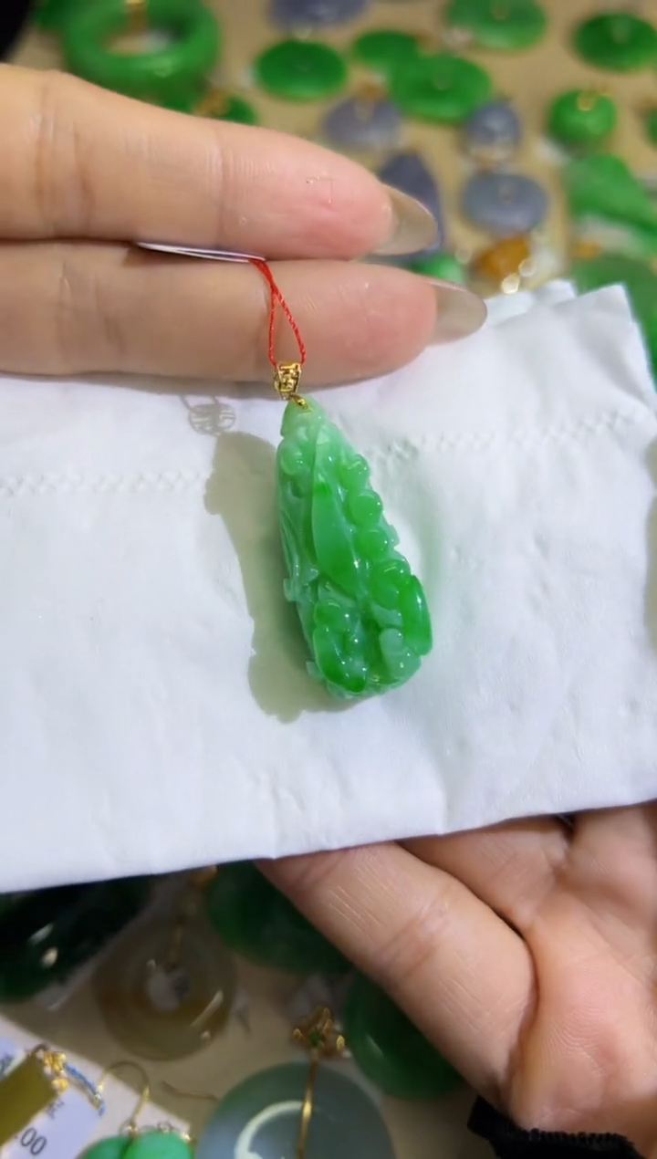 【闪购商品】翡翠颈饰18K金镶嵌Q缅料A货翡翠/支持复检/一件