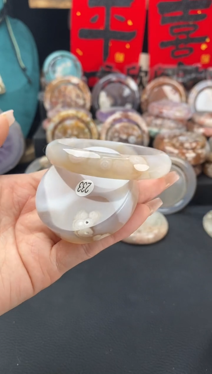 【闪购商品】石英质玉手镯（圆镯）未镶嵌57