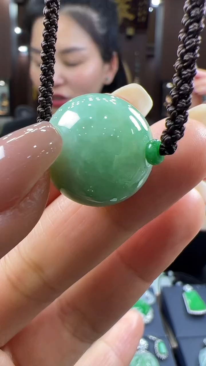 【闪购商品】翡翠挂件未镶嵌圆珠吊坠