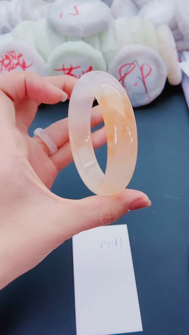 未镶嵌手镯石英质玉M131-59-60