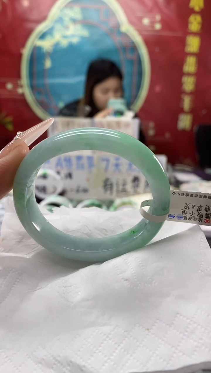 【闪购商品】翡翠手镯未镶嵌翡翠