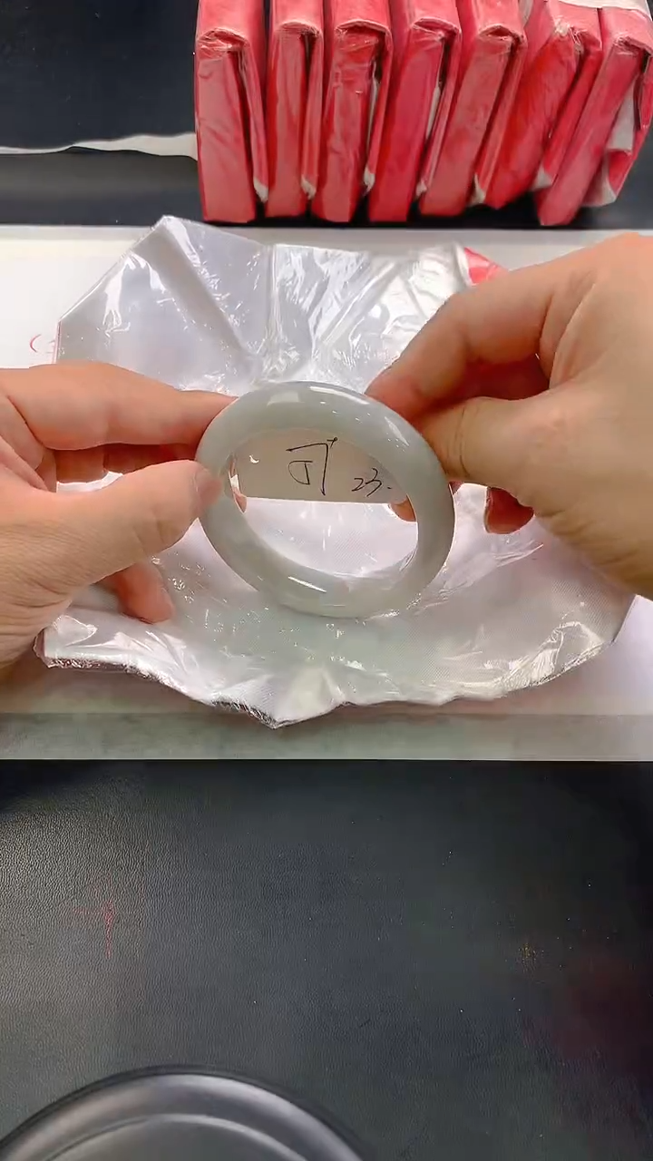 未镶嵌手镯翡翠24