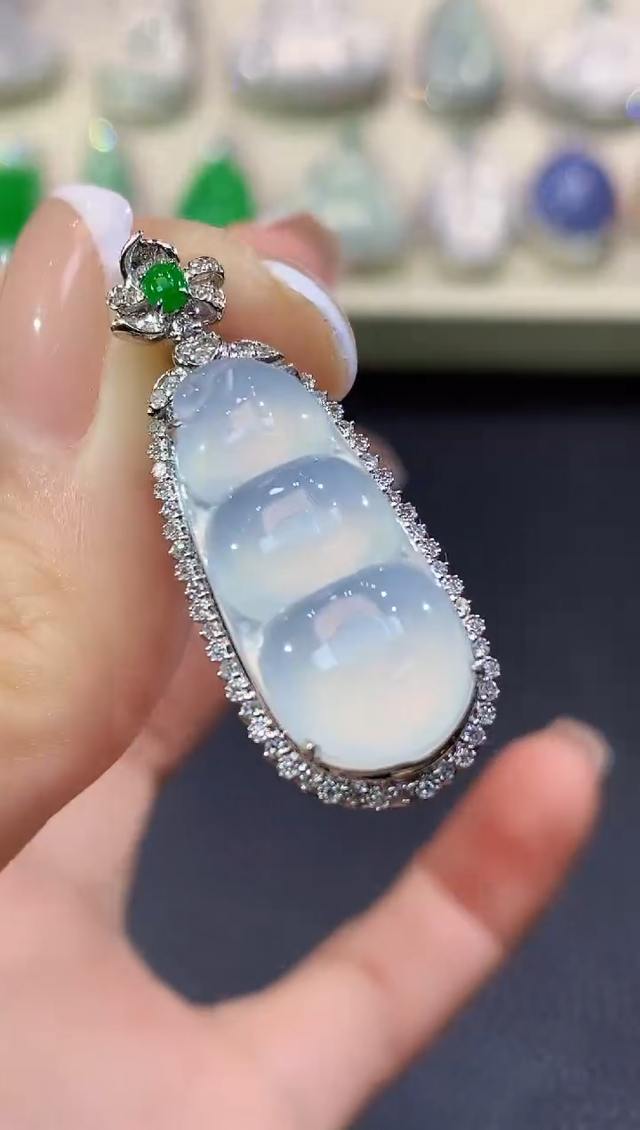 吊坠(不含链)18K金镶嵌翡翠A45