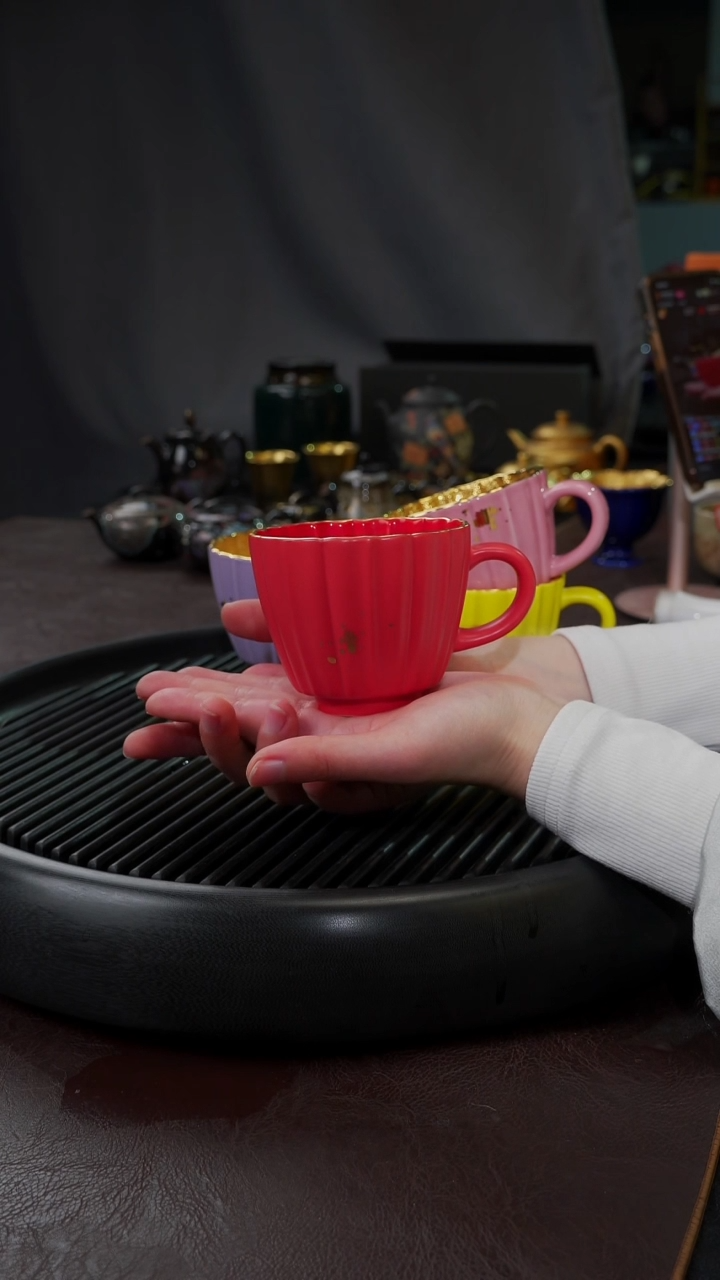 【闪购商品】杯【宜景窑中国红描金】筋纹马克杯