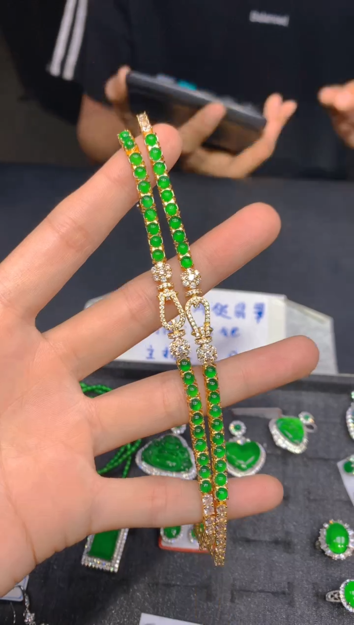 【闪购商品】定制翡翠未镶嵌75多样性发货（发其一）