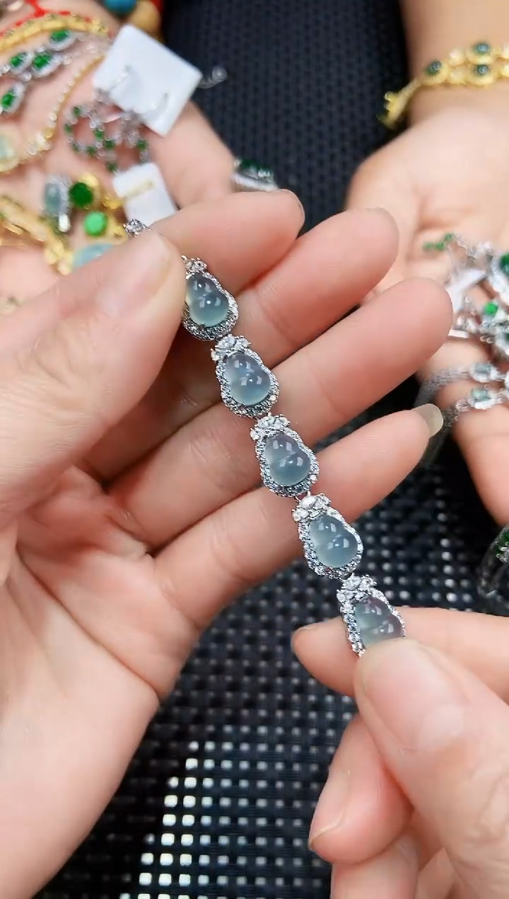 【闪购商品】翡翠手链未镶嵌111111111