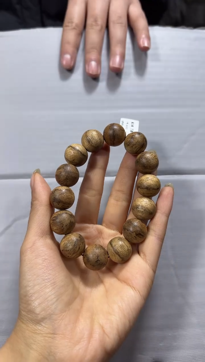 【闪购商品】沉香手串伽罗33老料1.6单圈多样性发货发其一