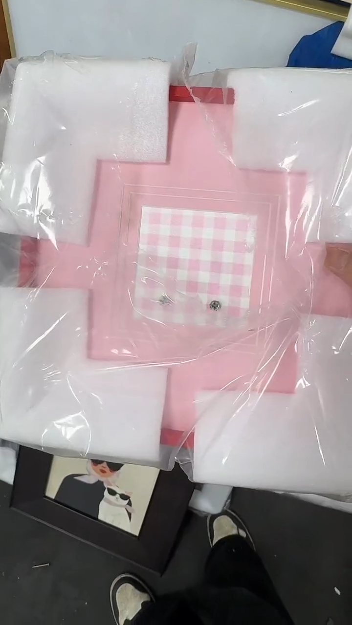 琉**寒仓库清仓画       默认瑕疵