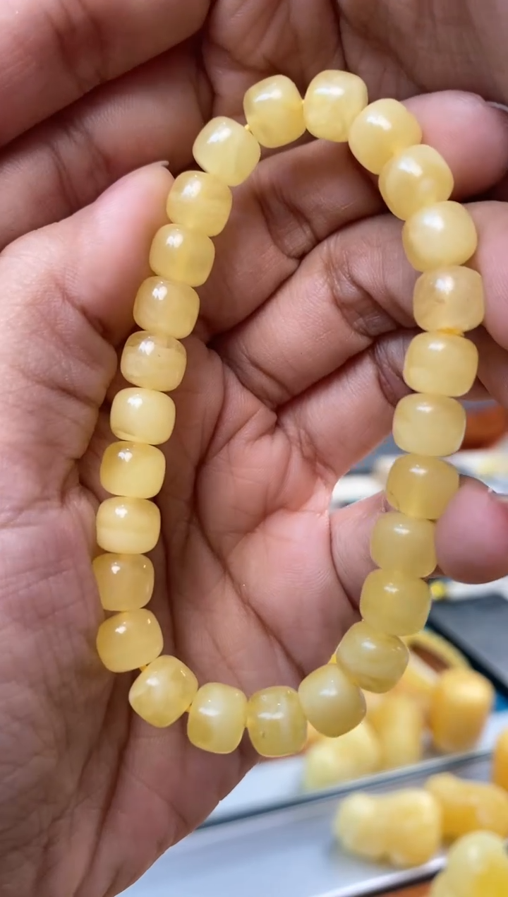 【闪购商品】蜜蜡裸石未镶嵌天然琥珀蜜蜡手串