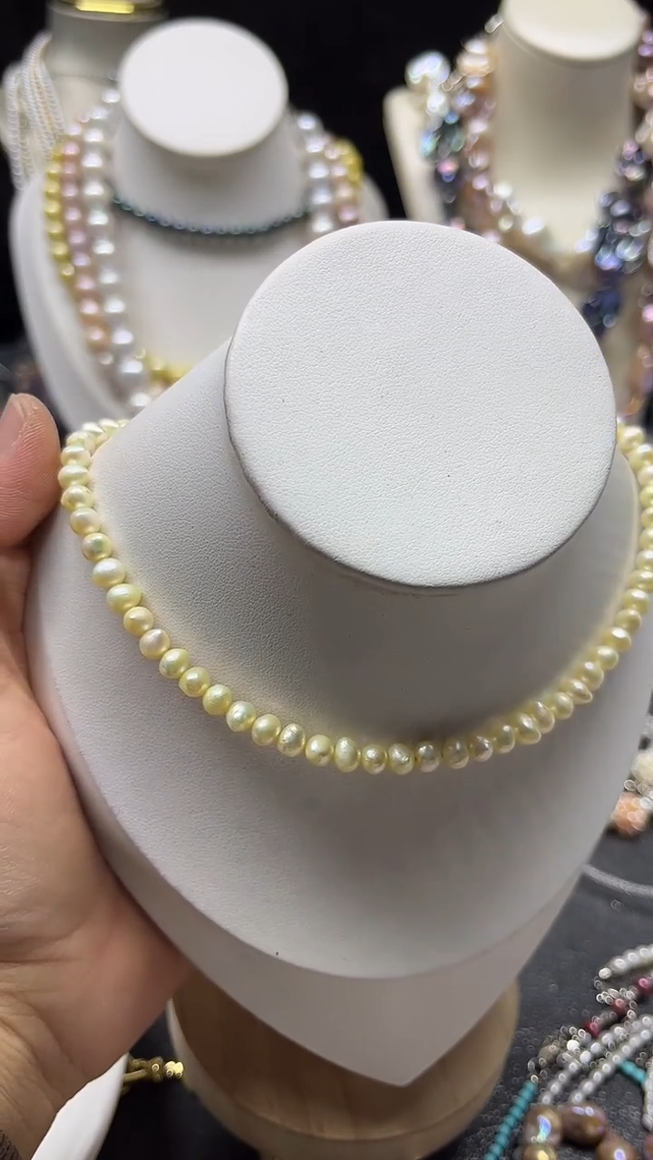 颈饰未镶嵌淡水珍珠多人