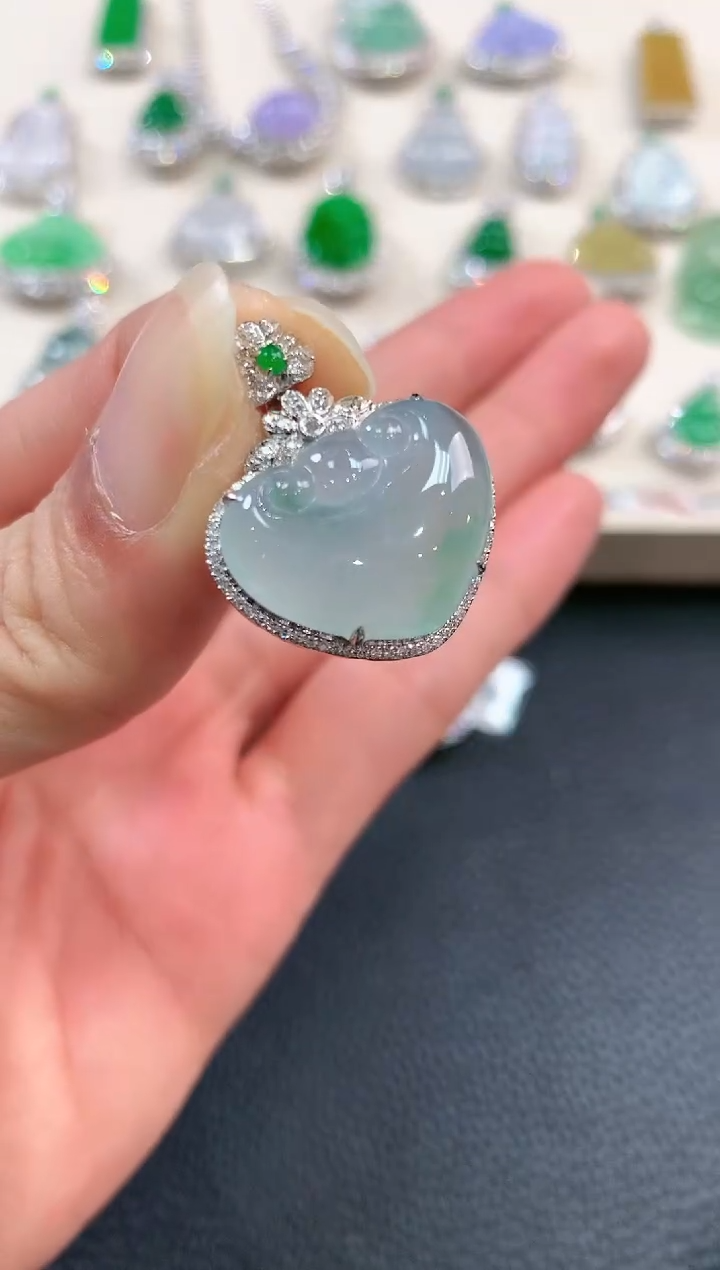 【闪购商品】翡翠吊坠(不含链)18K金镶嵌b54