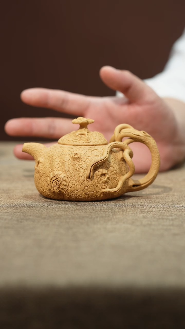 【闪购商品】紫砂茶壶原矿黄龙山黄金段供春