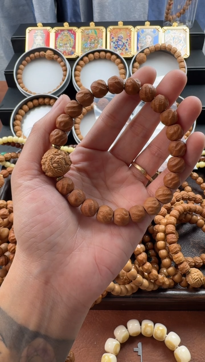 手串猴头核桃关山送单颗雕刻返油