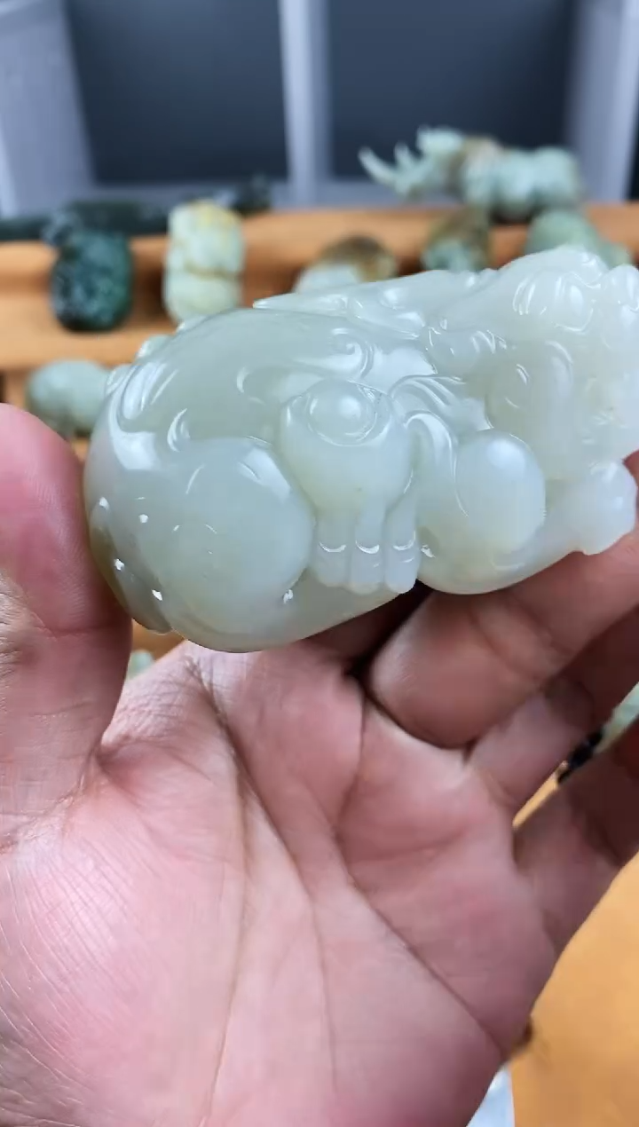 未镶嵌和田玉把件1