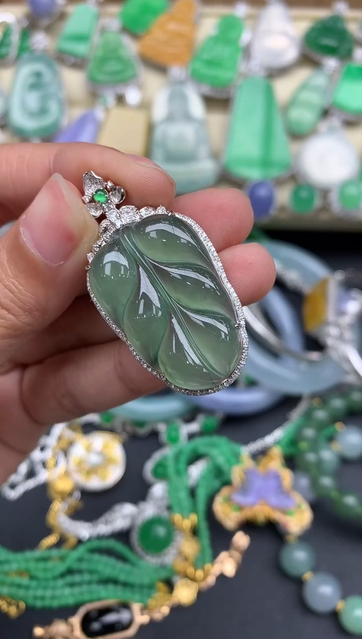 【闪购商品】翡翠颈饰18K金镶嵌427-中国好珍宝