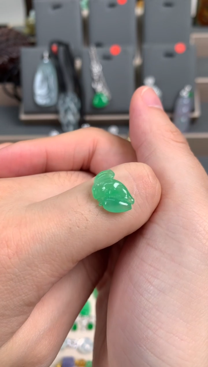 未镶嵌定制翡翠裸玉