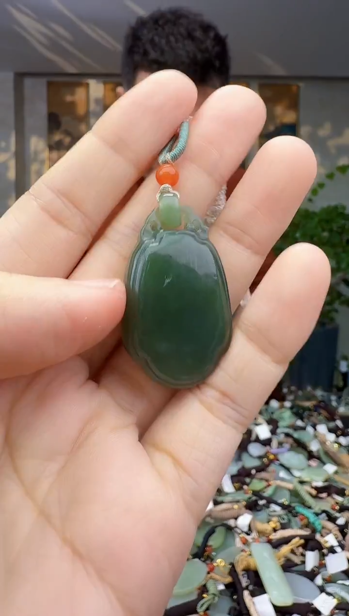 未镶嵌和田玉挂件拍一发一