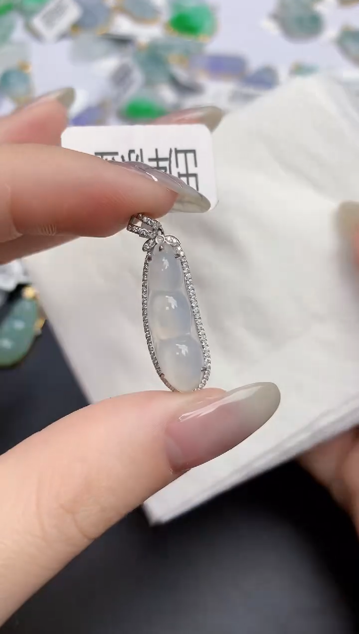 【闪购商品】翡翠颈饰18K金镶嵌天然缅甸翡翠A货