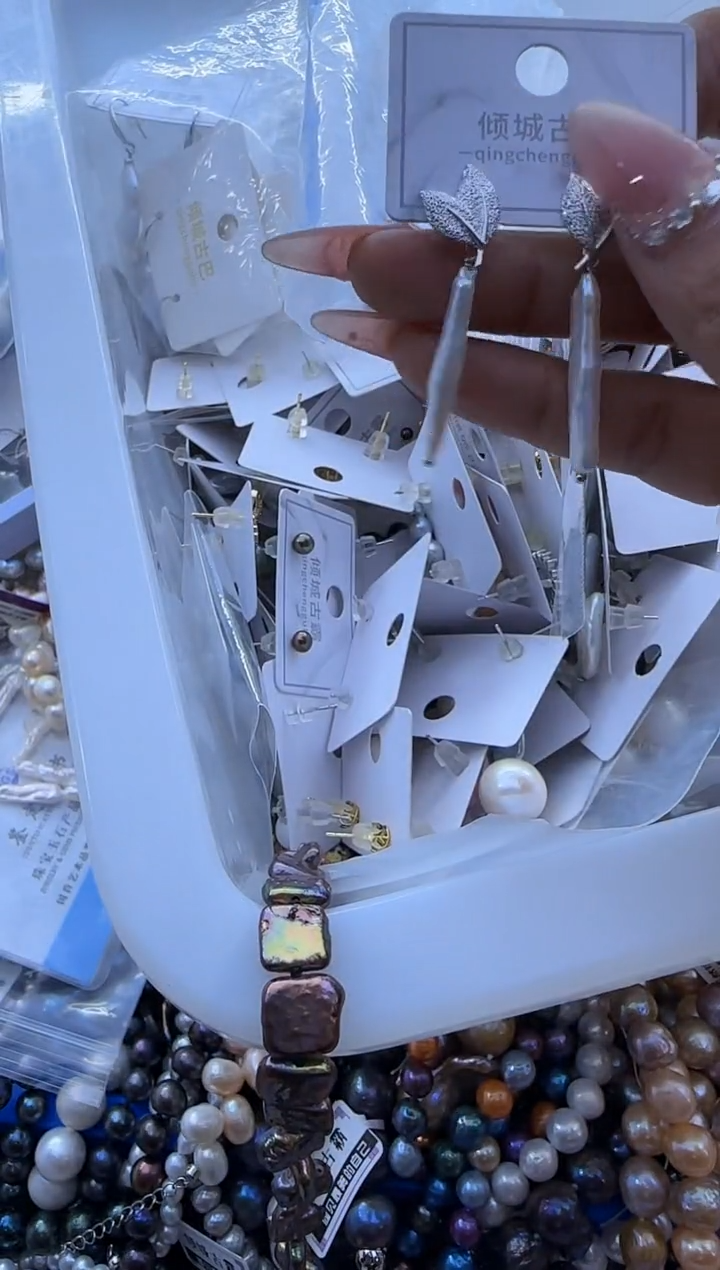 【闪购商品】淡水珍珠耳饰银S925镶嵌651