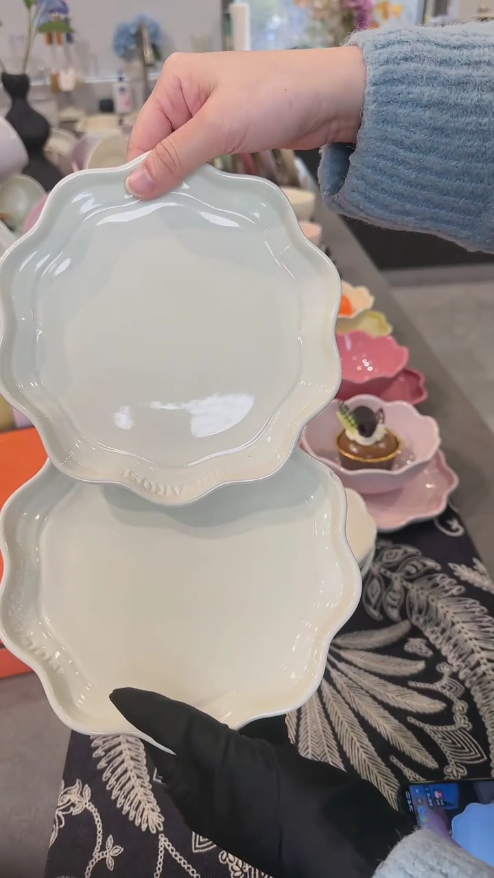 【闪购商品】瓷18cm花边盘奶油白-2个装