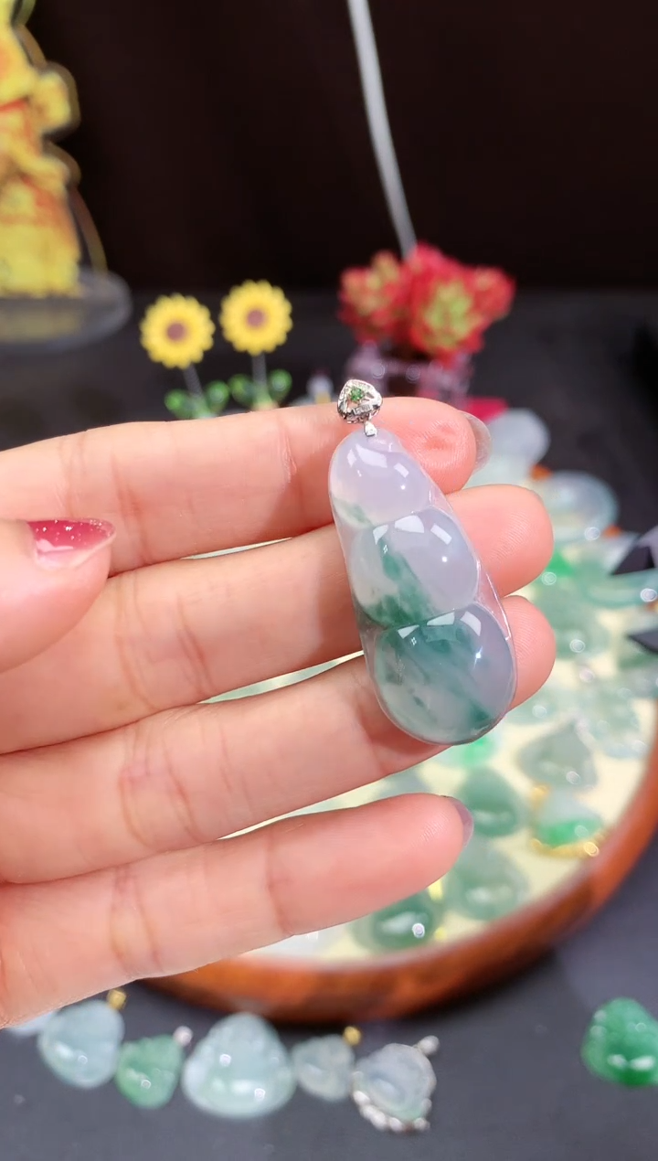 【闪购商品】翡翠颈饰未镶嵌福豆