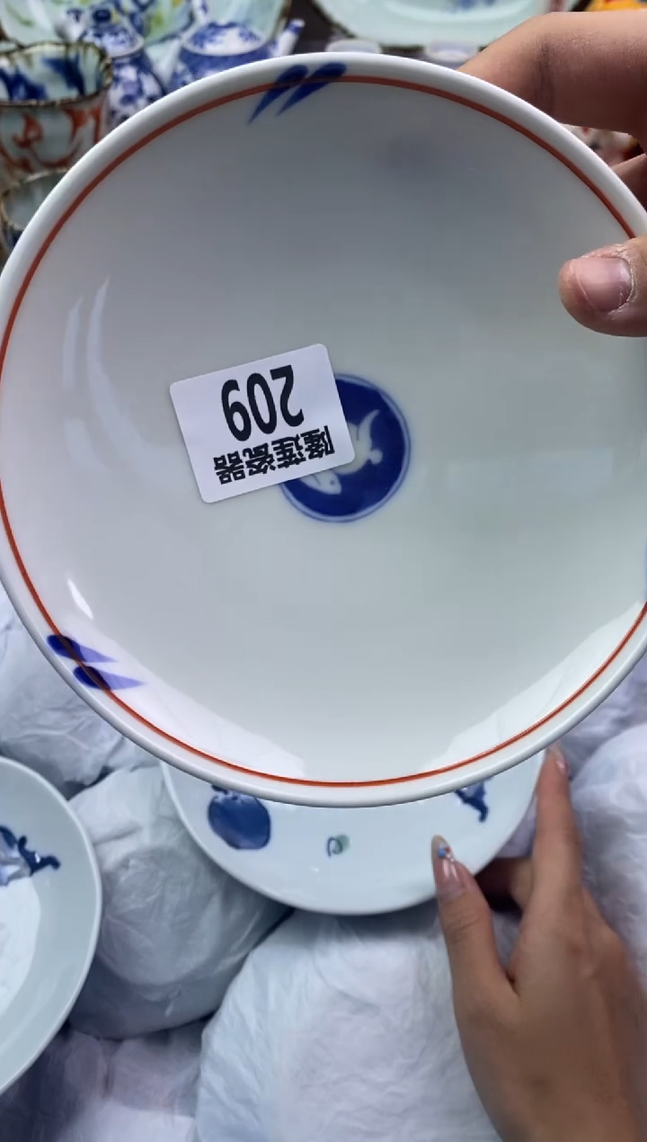 【闪购商品】瓷片隆莲瓷器欢迎大家