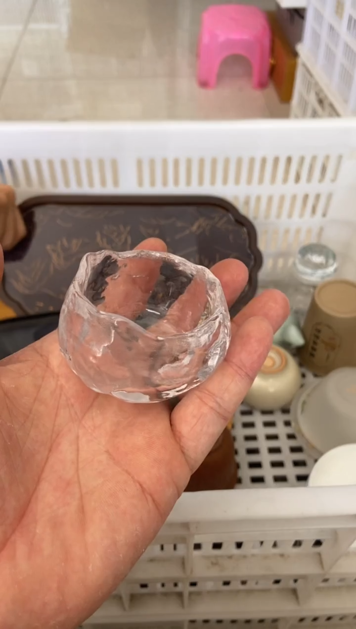 杯无运费险有瑕疵的摄影的产品有使用过的痕迹有点脏介意勿拍