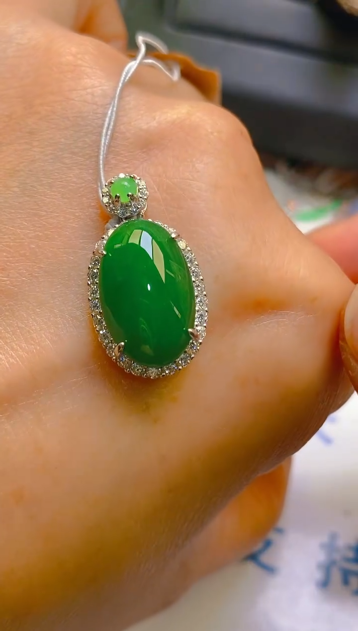 【闪购商品】翡翠耳饰银S925镶嵌天然A货翡翠1