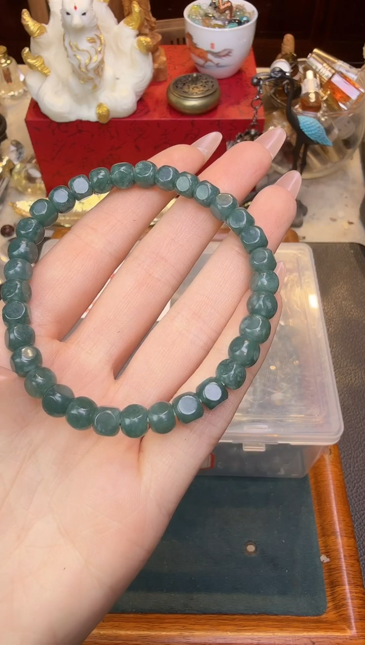 【闪购商品】翡翠手串未镶嵌翡翠六方6mm单圈多样性发其一