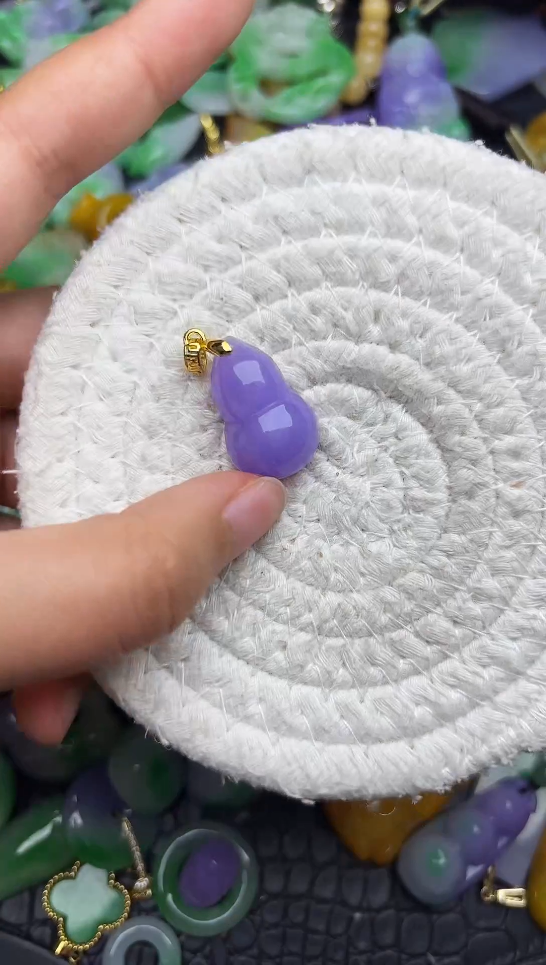 颈饰未镶嵌翡翠缅甸翡翠吊坠