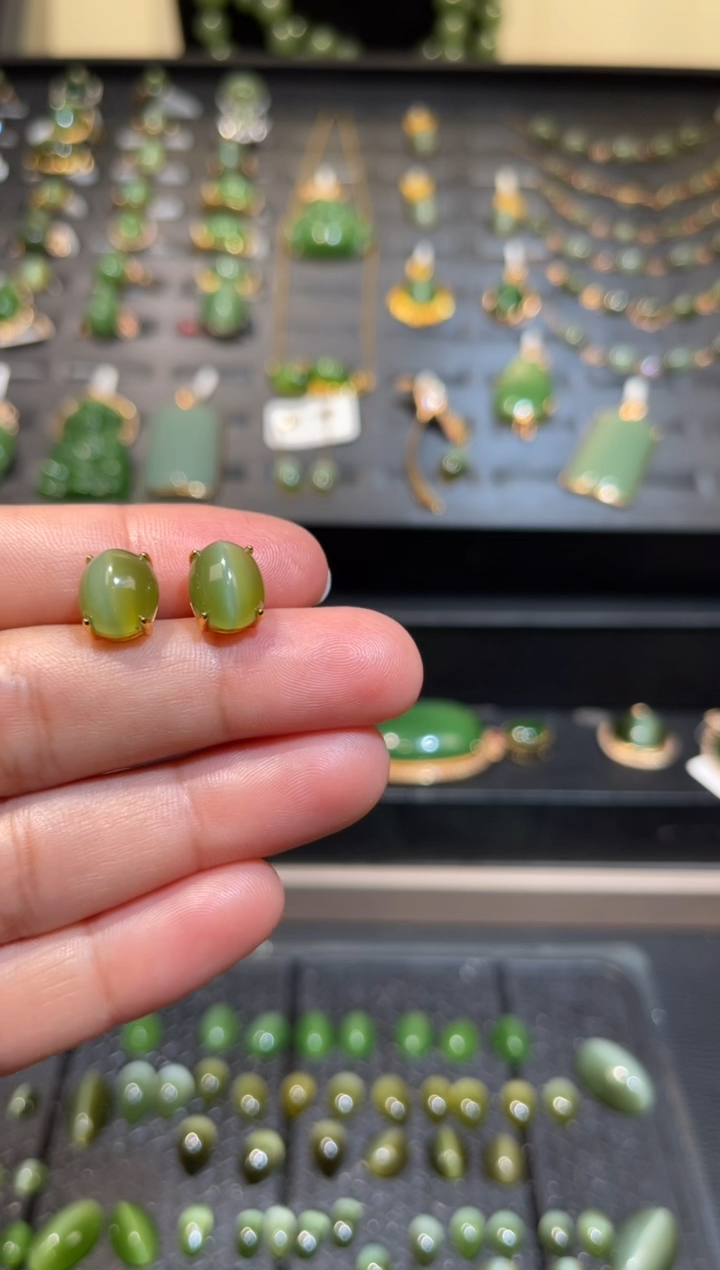 【闪购商品】和田玉碧玉猫眼耳钉银S925镶嵌多样性发一