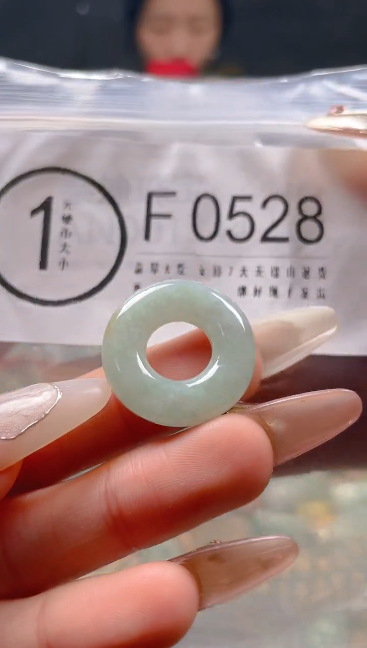 【闪购商品】翡翠颈饰未镶嵌/F/翡翠A货一图一物