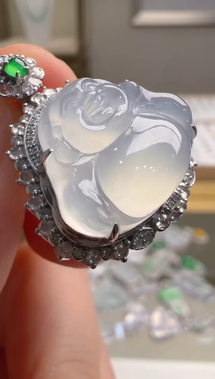 【闪购商品】翡翠吊坠(不含链)18K金镶嵌多样性发货拍一发一