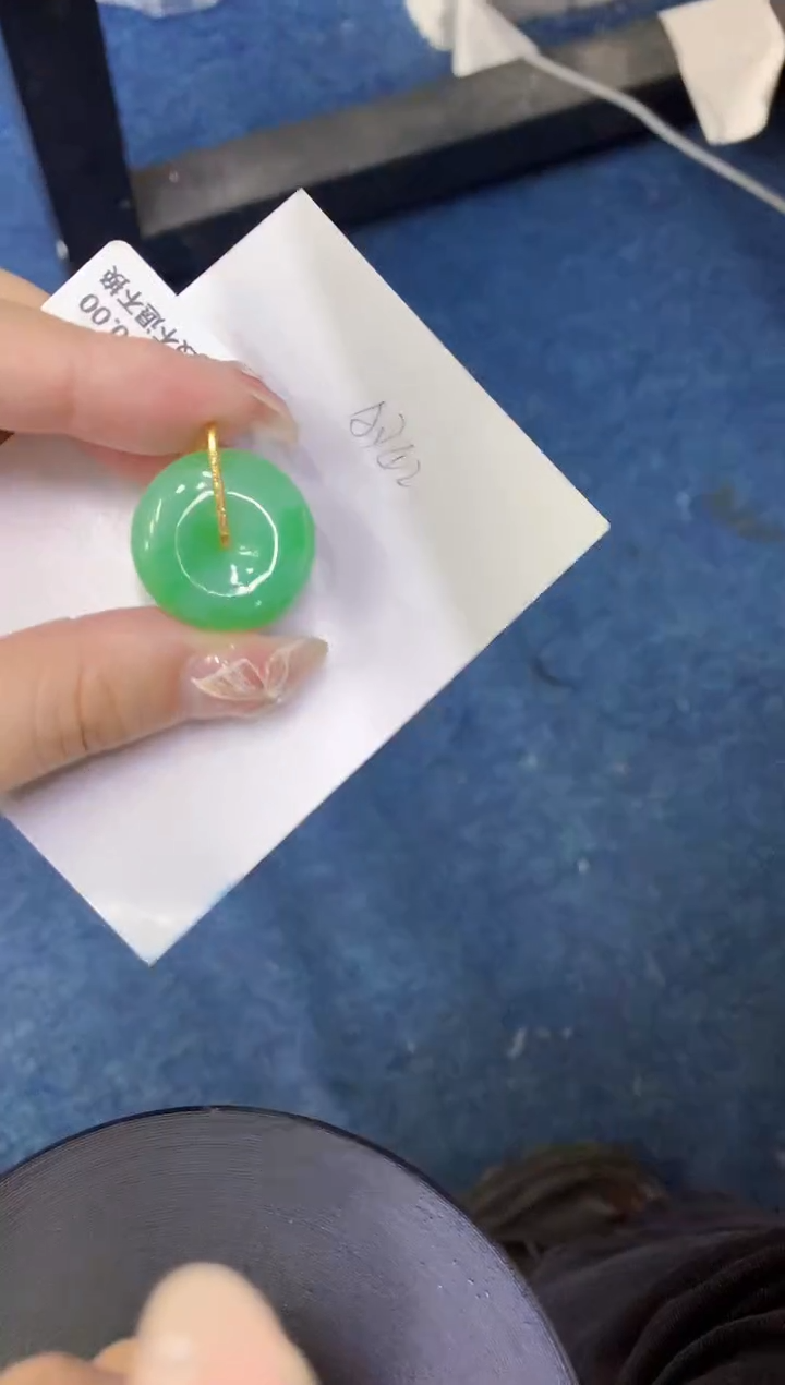 【闪购商品】翡翠颈饰18K金镶嵌0000000000