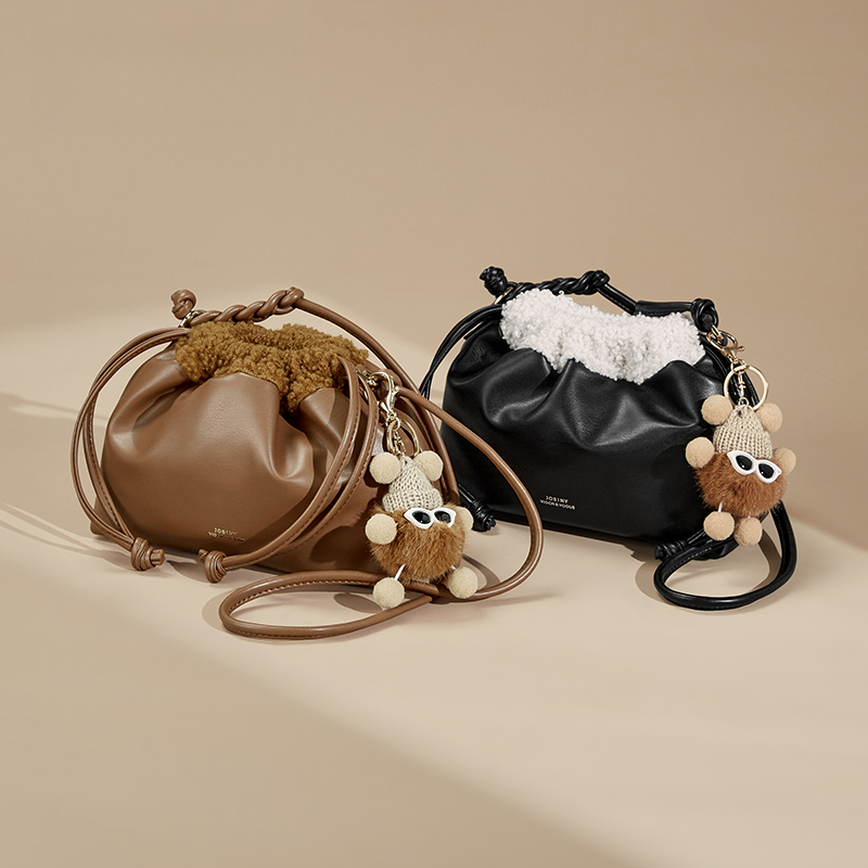 卓家包包女包单肩包褶皱云朵包可爱女时尚水桶斜挎包422475215