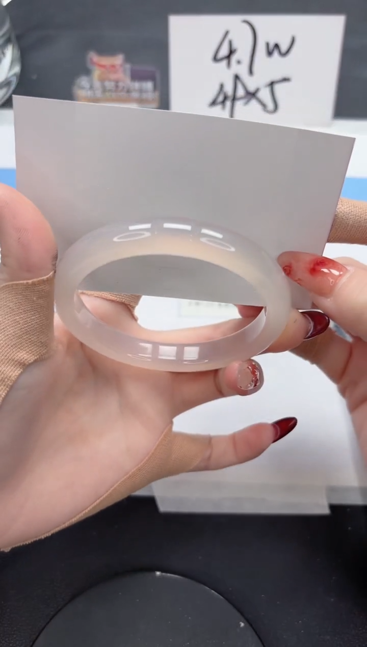 【闪购商品】石英质玉手镯未镶嵌A365-61