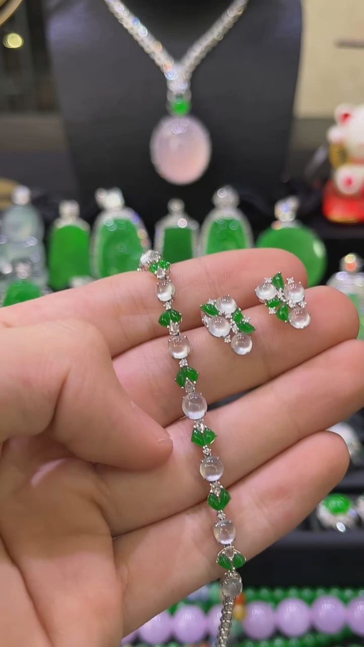 18K金镶嵌翡翠耳饰手链耳钉两件套