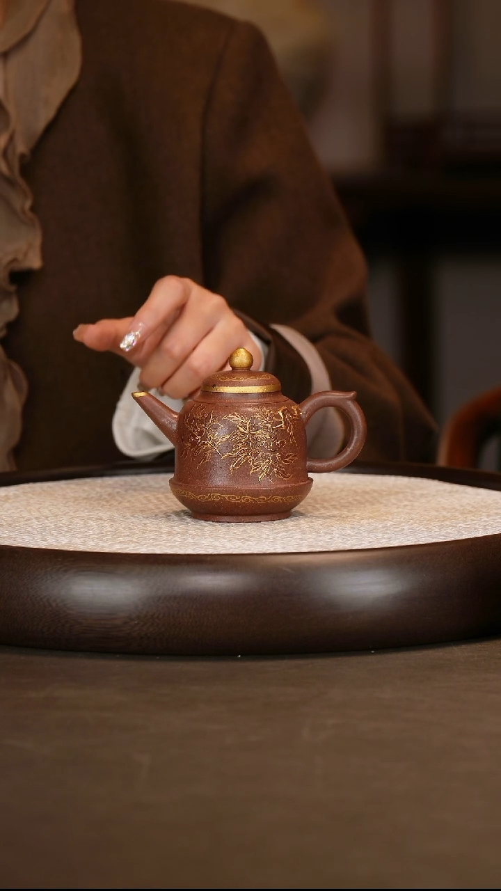 【邵映华】宫廷飞把宫灯 170c+斗笠杯