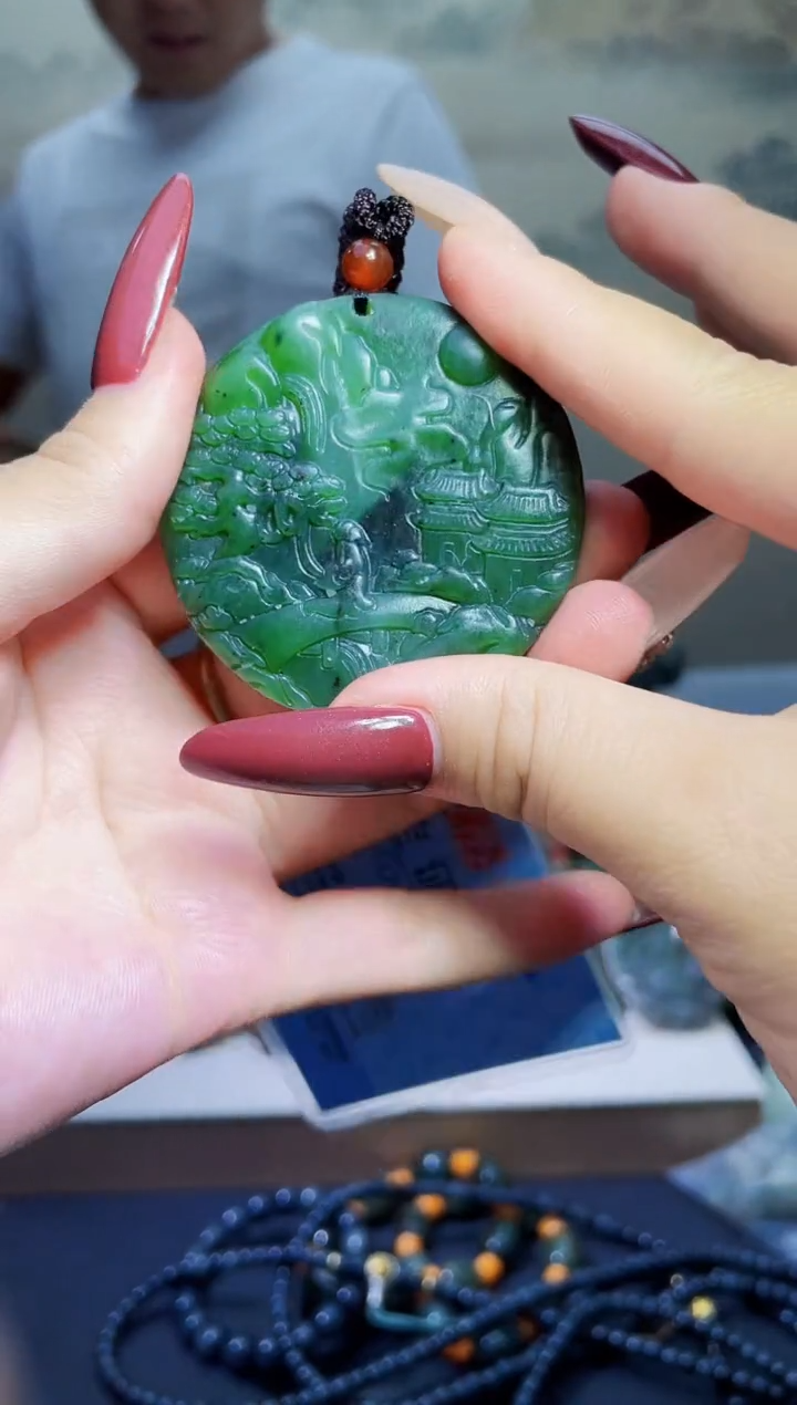 颈饰未镶嵌和田玉1