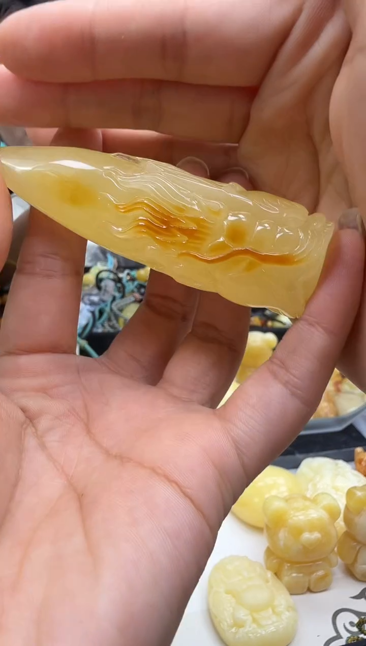 未镶嵌琥珀裸石烟嘴