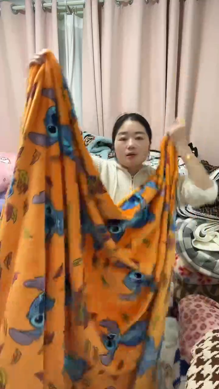 聚酯纤维1.5-2橙色史努比-随机送一条毯子