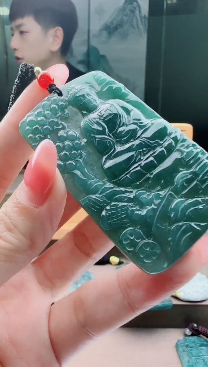 【闪购商品】翡翠颈饰未镶嵌11111111111