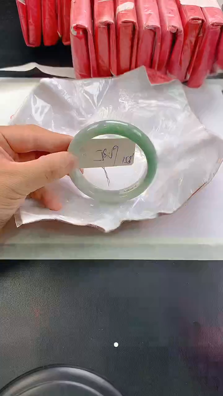 未镶嵌手镯翡翠155