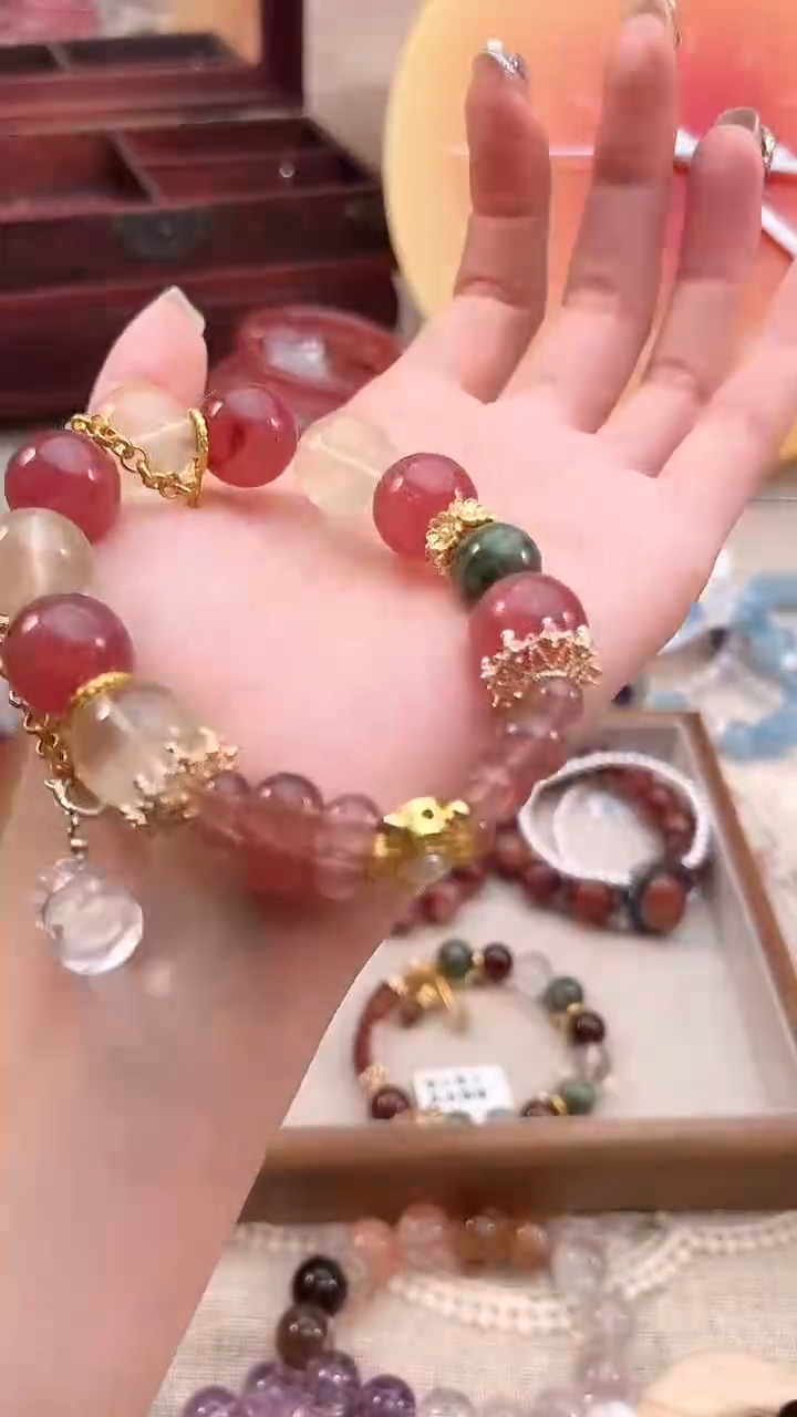 【闪购商品】水晶手链未镶嵌多样性发货发其一颜色微差